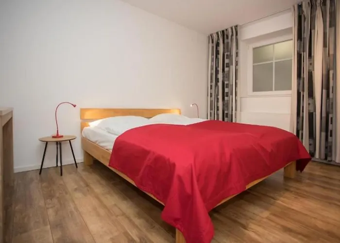 Sauerland Mit Traumhaftem Blick Ins Tal Winterberg